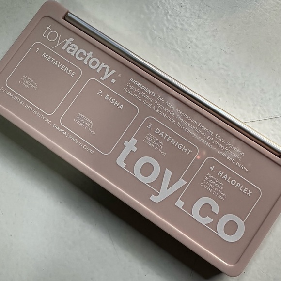 2/$25 TOY FACTORY CO DREAMSET SERUM HIGHLIGHTER PALETTE SWATCHED - Picture 6 of 7